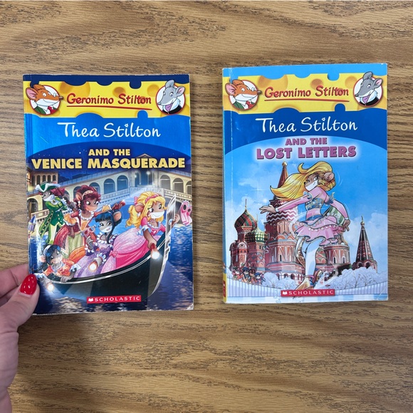 Scholastic Geronimo and TheaStilton Chapter Books - Picture 2 of 13